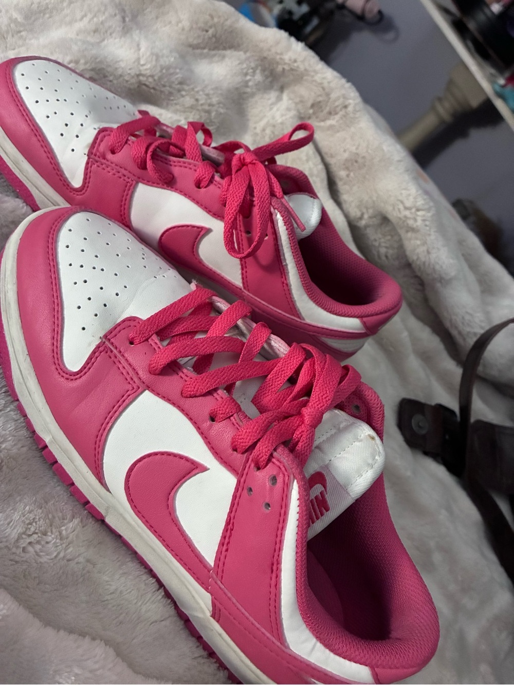 Nike Women’s Low-Top Sneakers - White and Hot Pink